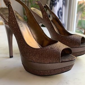 ✨Bronze sparkle platform stilettos✨